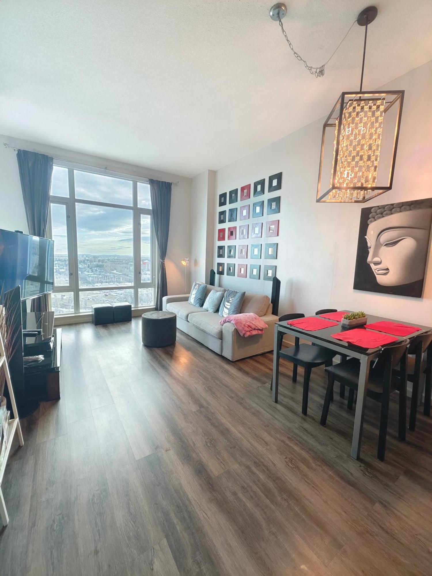 Monki Di Executive Suites - Alura YYC Екстериор снимка